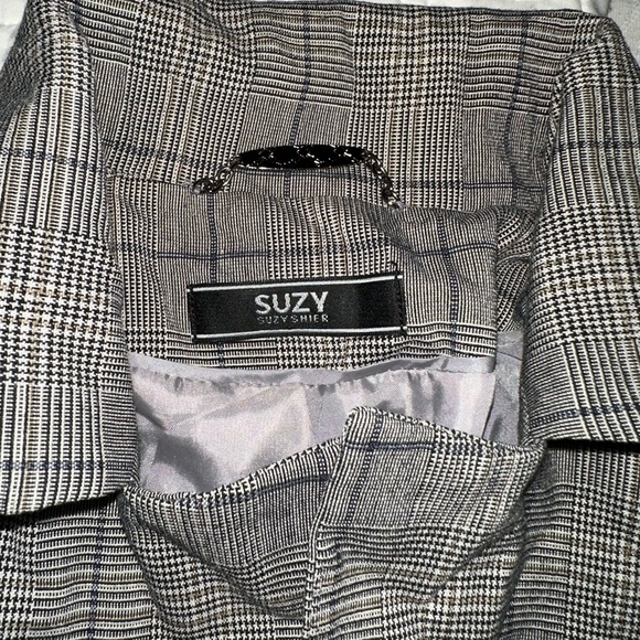 SUZY BLAZER| ALL TIME FAVORITE - Picture 3 of 3